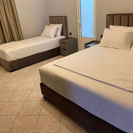 "Hotel Lili" Σαράντα Εξωτερικό φωτογραφία