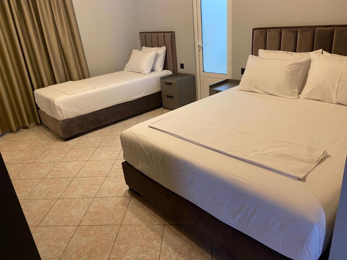 "Hotel Lili" Σαράντα Εξωτερικό φωτογραφία