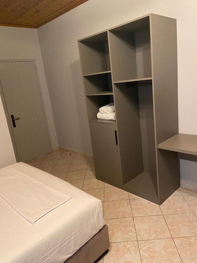 "Hotel Lili" Σαράντα Εξωτερικό φωτογραφία