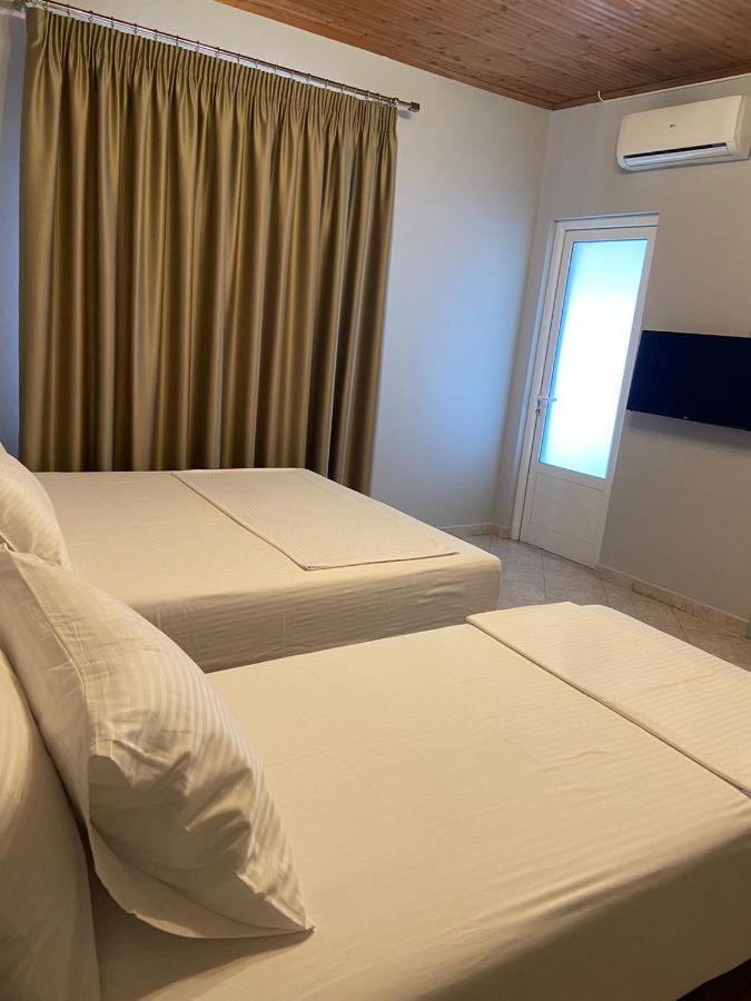"Hotel Lili" Σαράντα Εξωτερικό φωτογραφία