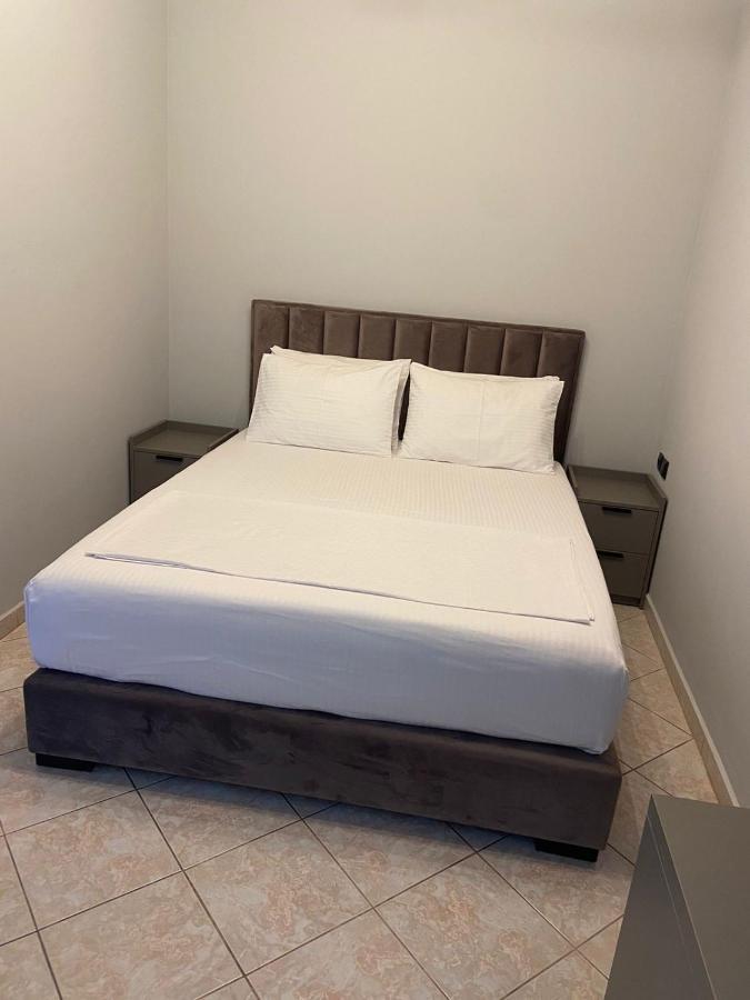 "Hotel Lili" Σαράντα Εξωτερικό φωτογραφία
