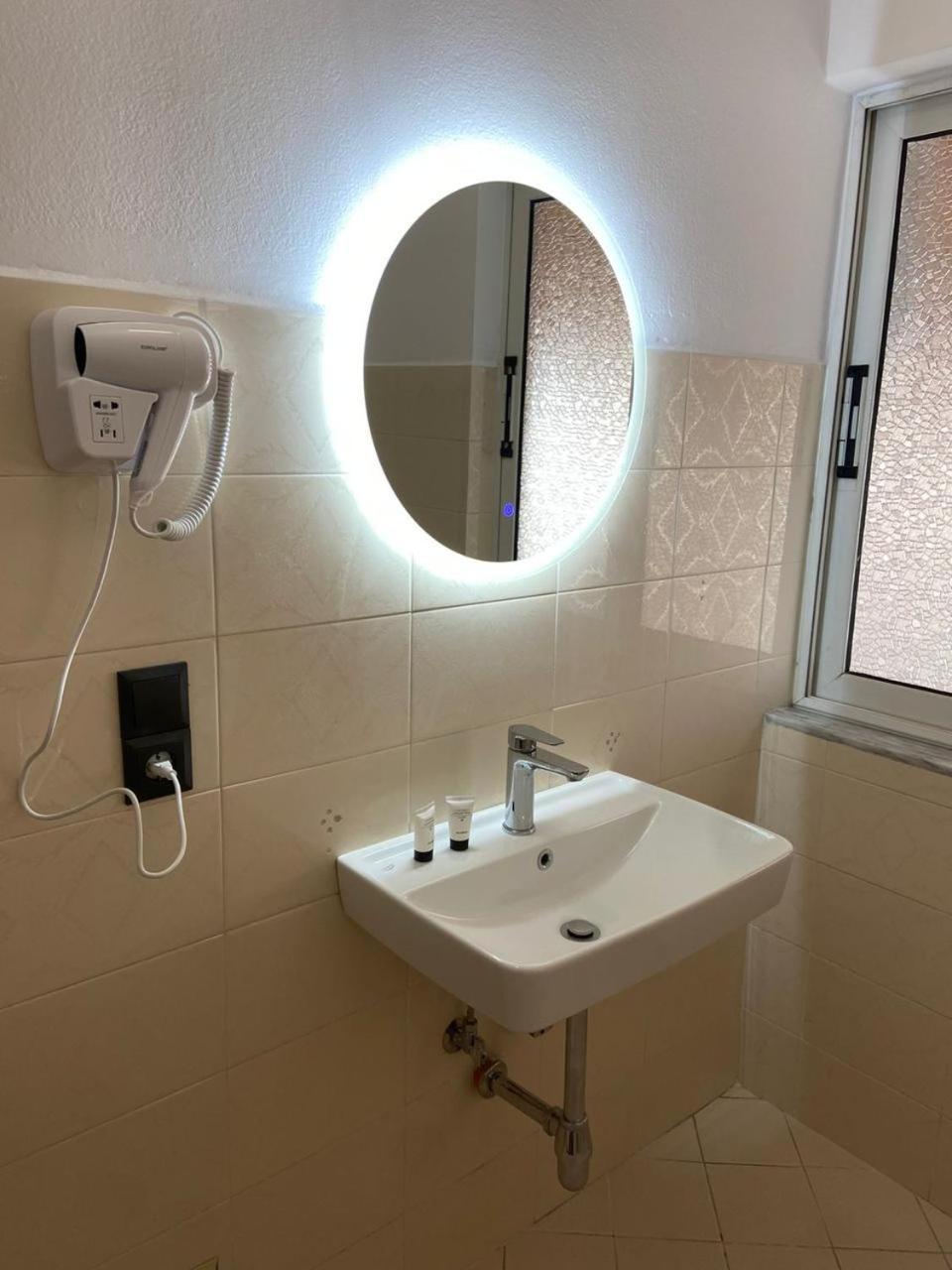 "Hotel Lili" Σαράντα Δωμάτιο φωτογραφία